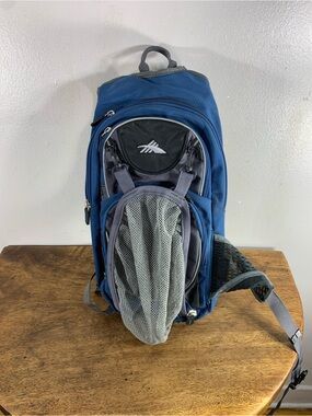 High Sierra 2 Litres Hiking Cycling Running Pack Backpack